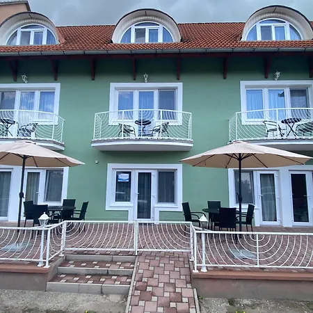 Lillybeth Lakeside Pensionat Keszthely