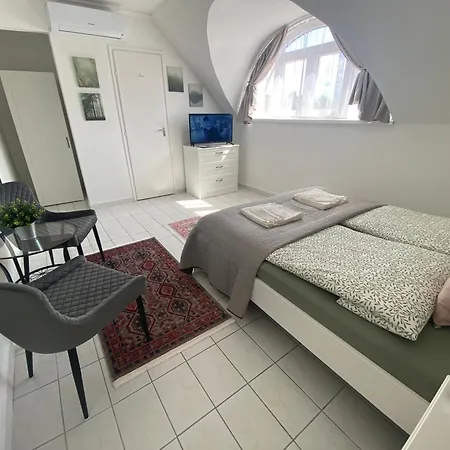 Lillybeth Lakeside Affittacamere