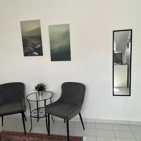 Lillybeth Lakeside 3*