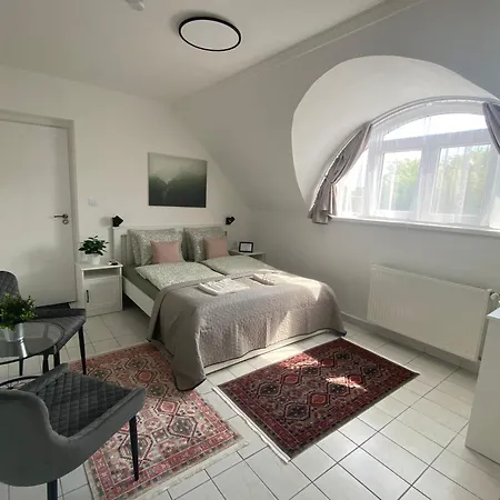 Pensionat Lillybeth Lakeside 3*