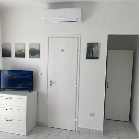 Lillybeth Lakeside 3*