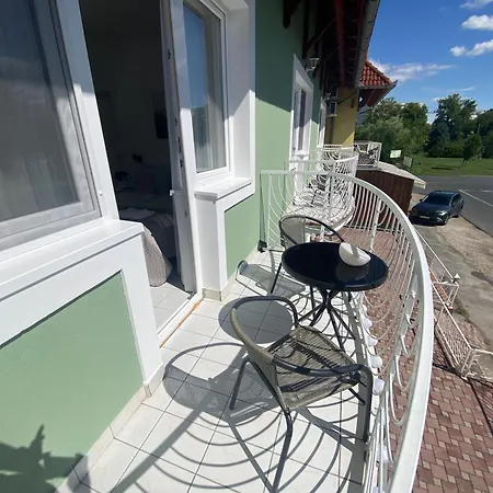 Lillybeth Lakeside 3* Keszthely