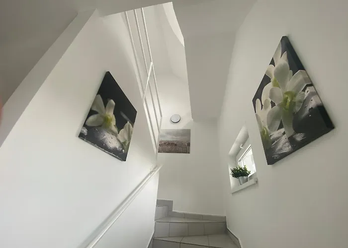 Lillybeth Lakeside בית הארחה קסזטלי