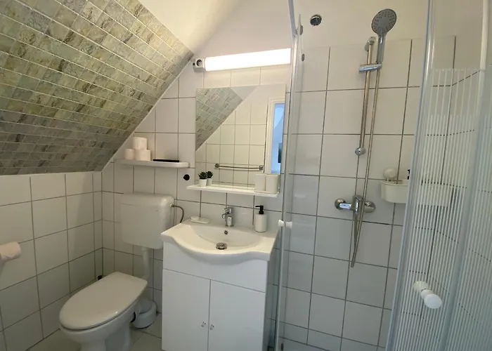 בית הארחה Lillybeth Lakeside