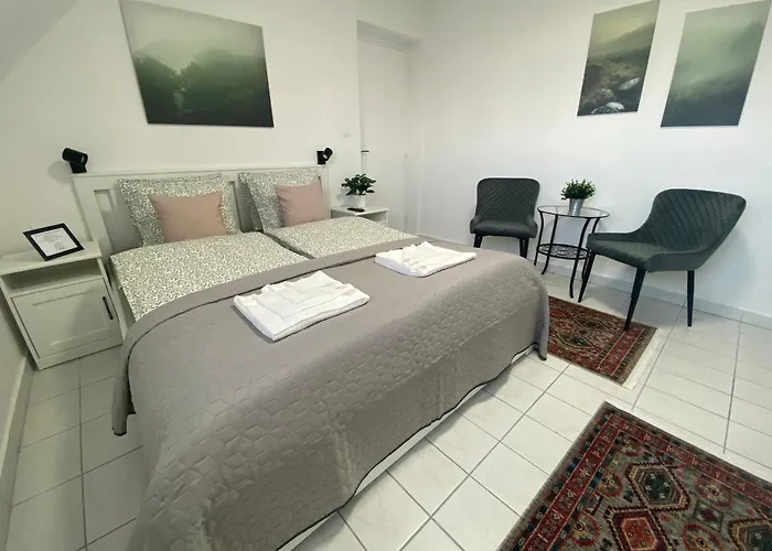 בית הארחה Lillybeth Lakeside קסזטלי