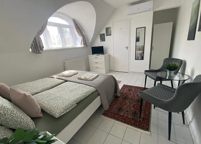 Lillybeth Lakeside 3* קסזטלי