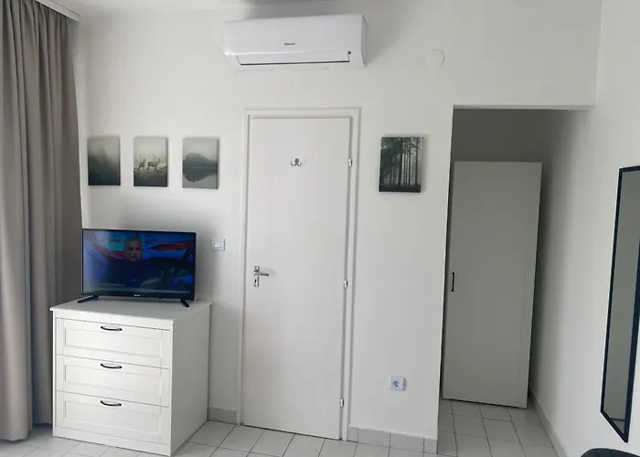 Lillybeth Lakeside 3*