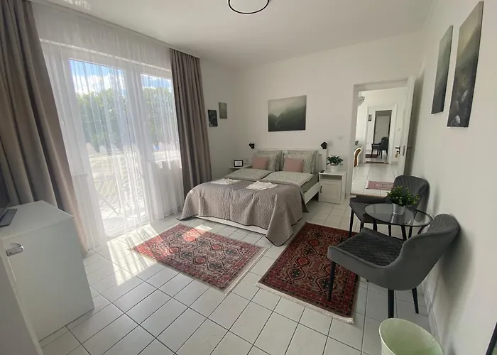 בית הארחה Lillybeth Lakeside